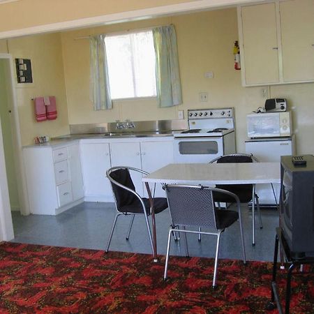 Glow Worm Motel Waitomo Caves Bagian luar foto